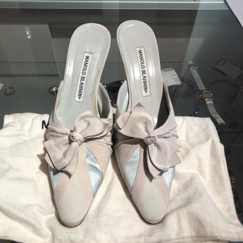 🥰 Manolo Blahnik slides!🥰